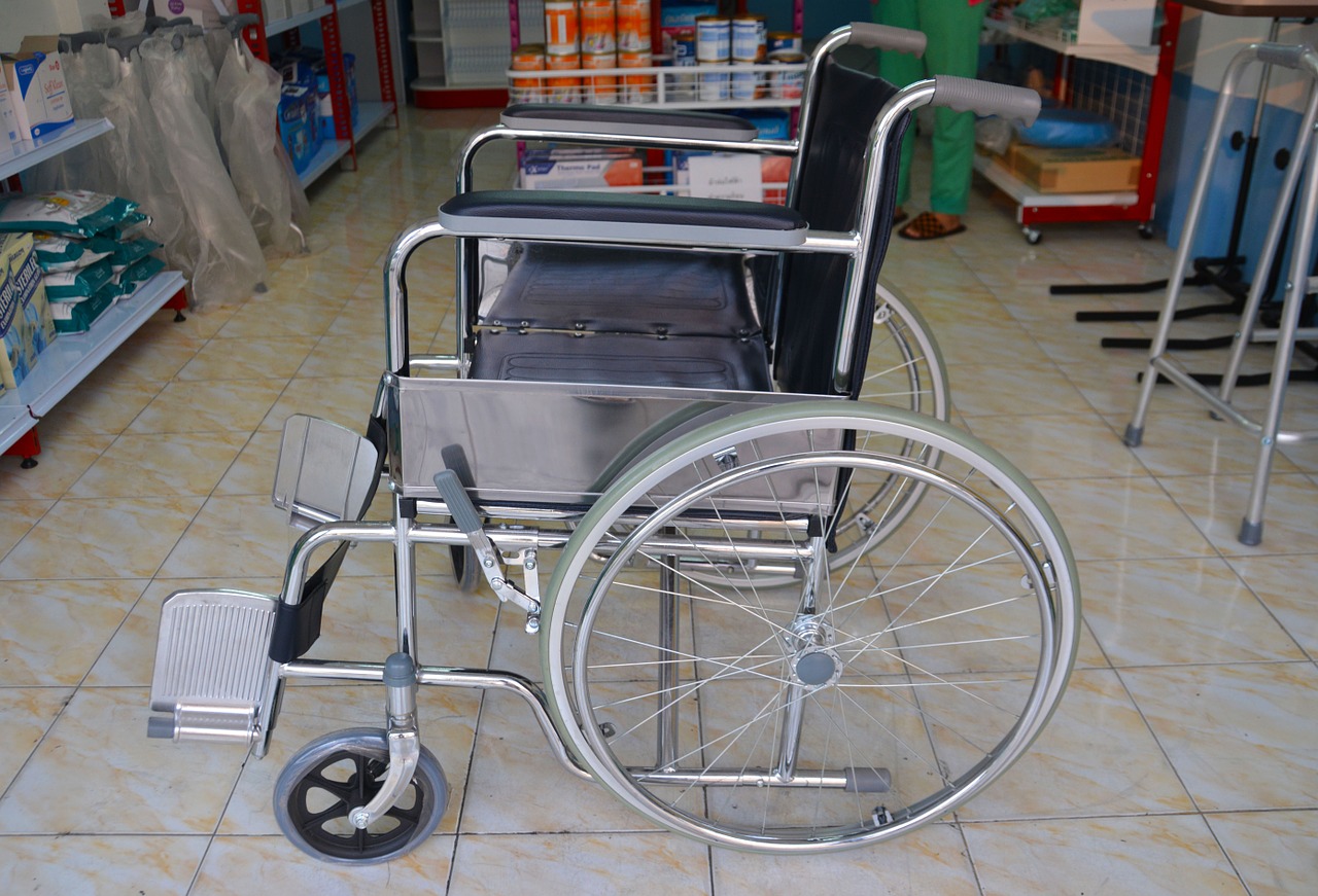 wheelchair-1300736_1280